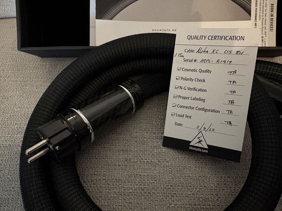 Shunyata Alpha V2 XC 1.75 m kabel zasilający hi-end Shunyata Research