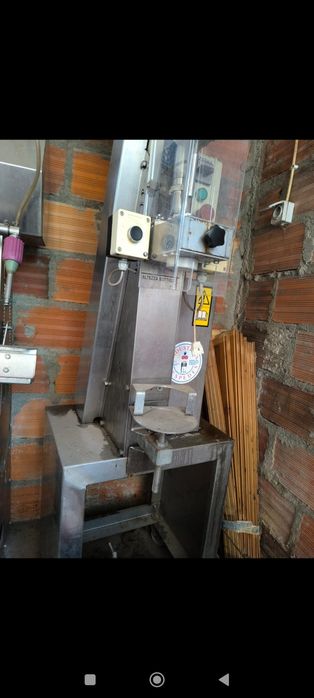 Arrolhador Semi-automático para Garrafas de Vinho