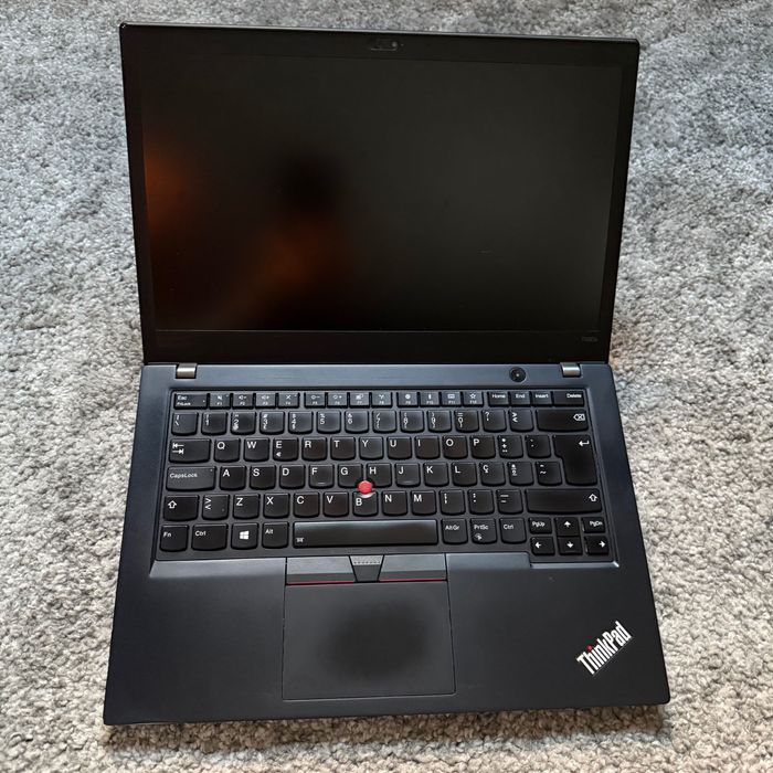 Lenovo ThinkPad T480s - i7 | 40 GB RAM | 1 TB SSD | Bateria Nova