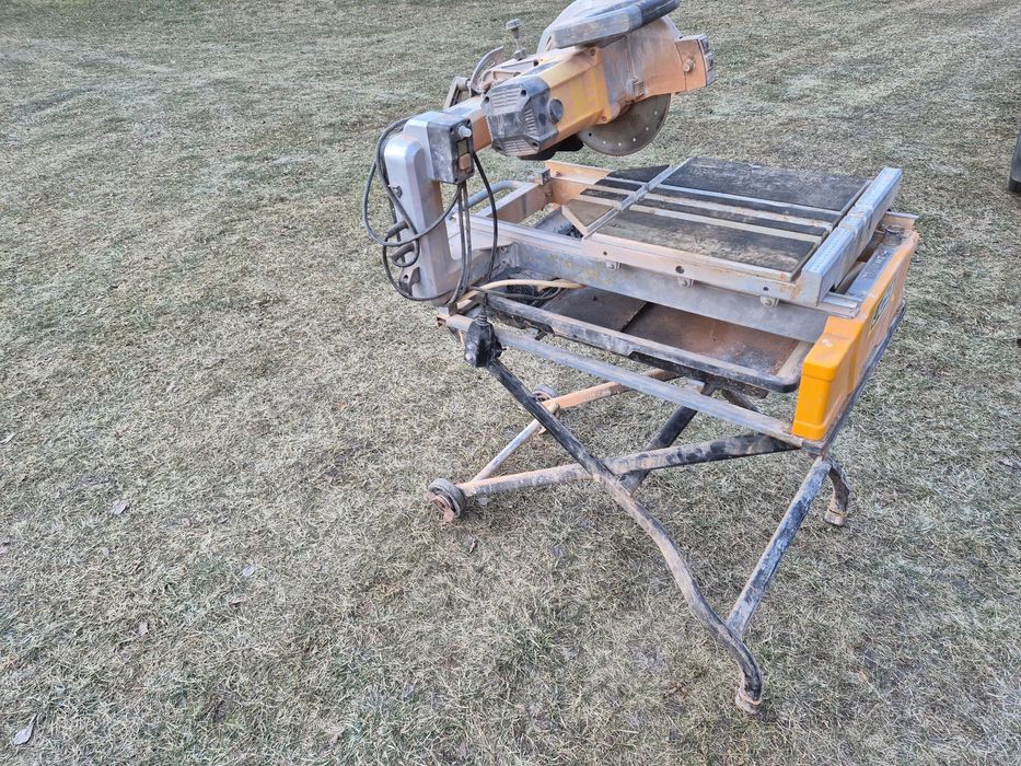 JCB przecinarka do glazury