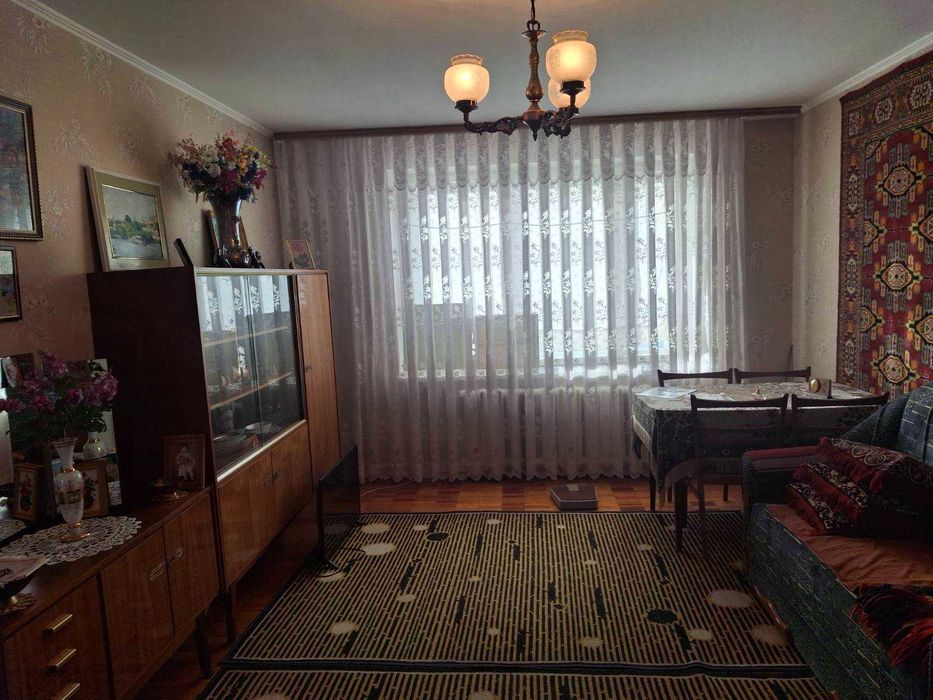 Продам 3-х кімнатну квартиру на вул.Винниченка 6830