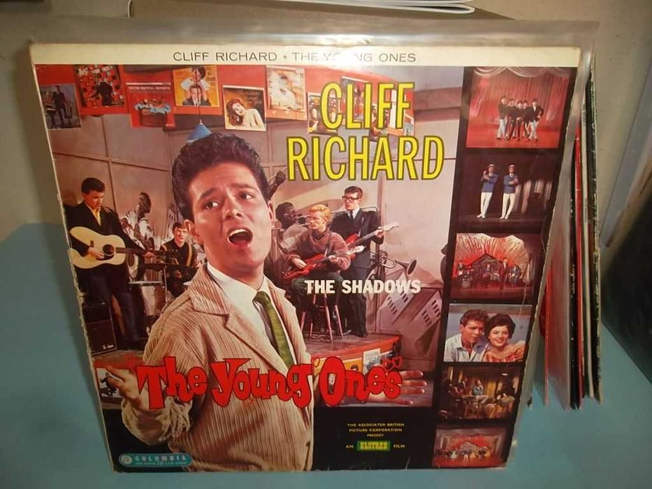 Cliff Richard and the Shadows, 2 LPs dos anos 60.