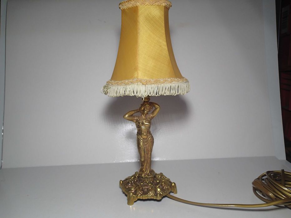 Candeeiro de mesa Arte Nova