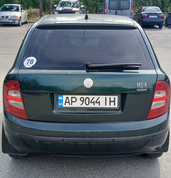 Продам Шкода Фабіа 2001р. Гарна помічниця в будених справах!!!Не капризна!! Не знайомить з усіма майстрами міста!!Заводиться- їде- везе!!