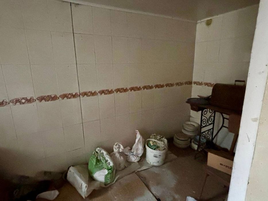 Продам будинок неподалік міста