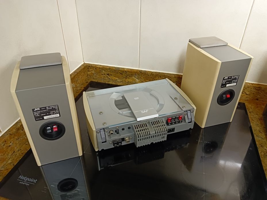 Aparelhagem JVC  com comando