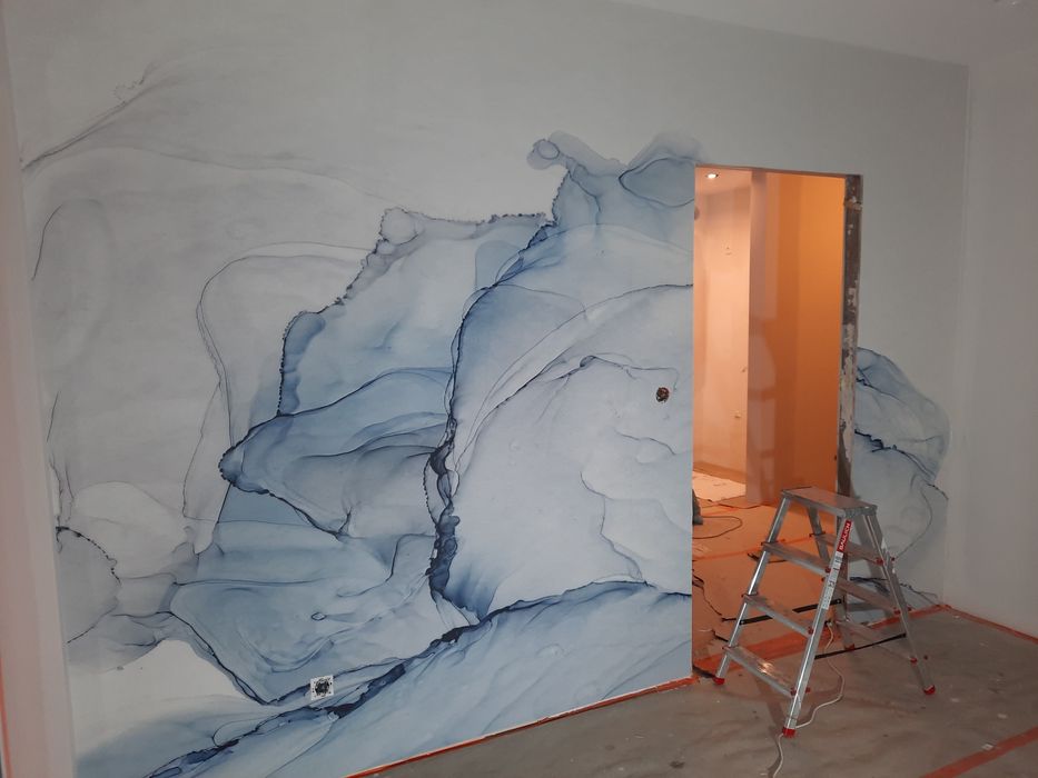 Tapetowanie, malowanie ścian i sufitów,