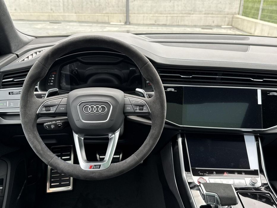 Audi Rs Q8 ||1560||Suv Performance 640 Km Tiptronic