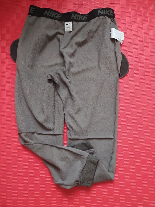 Nike therma-fit штани. Розмір M-L.