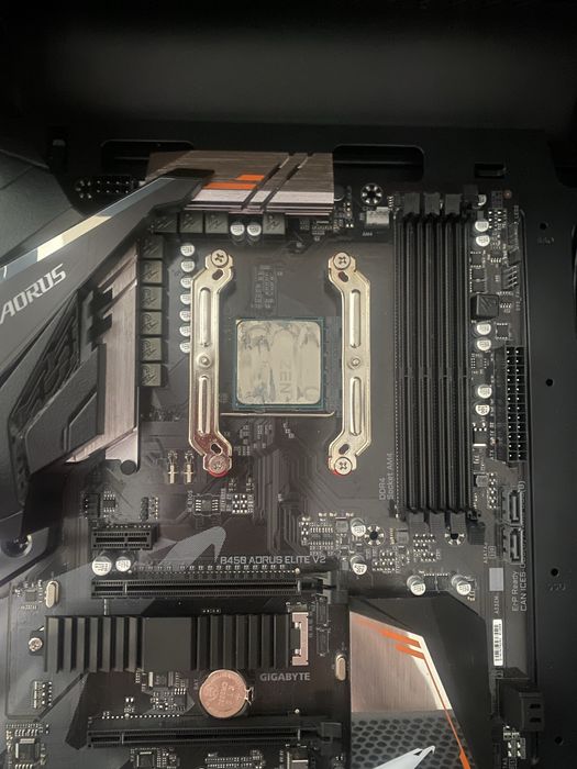 Ryzen 7 5800x3d + aorus b450 elite v2