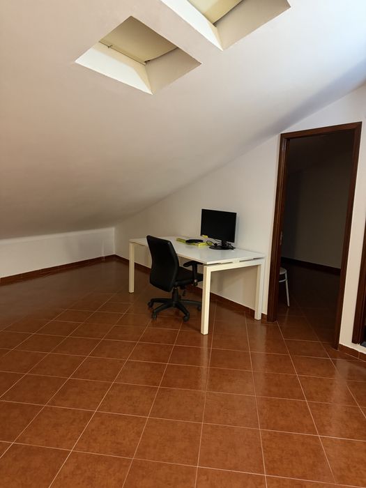 Alugo quarto a Estudantes