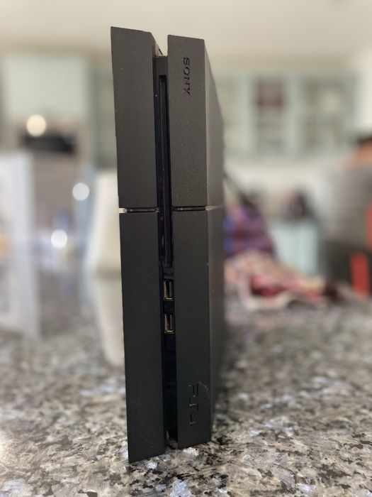 PS4 + 2 comandos