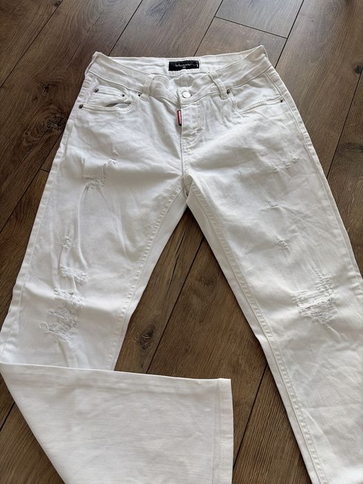 Biale spodnie z dziurami dsquared2 26