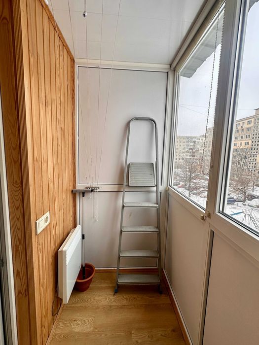 Архипенка 8, перша здача 3-к квартири, є газ, метро Оболонь!