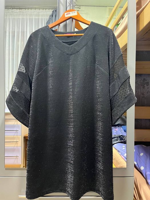 вечірня чорна сукня