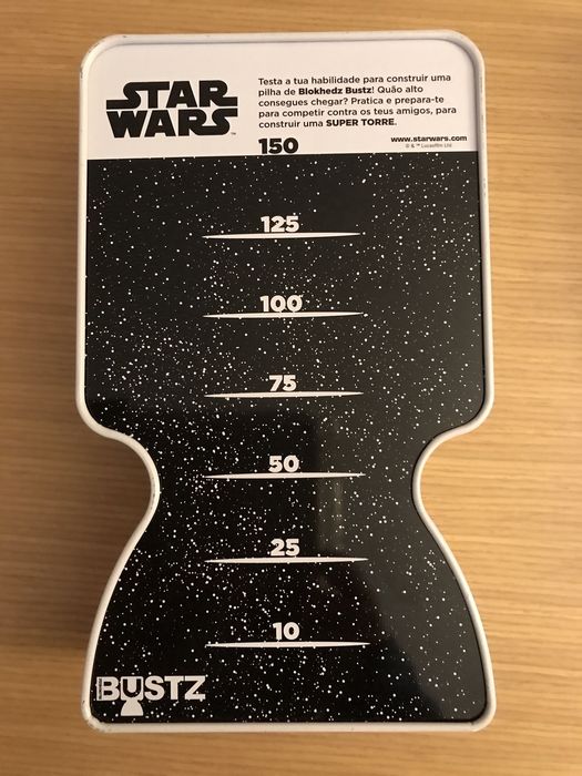 Star Wars Bustz - jogos - 2 latas com as figuras visíveis
