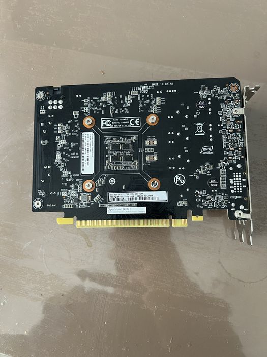 GTX 1650  4gb palit не видає зображення