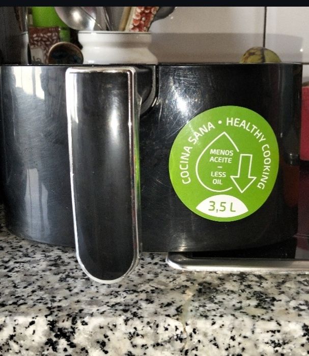 Air Fryer UFESA bom estado 3,5 LT