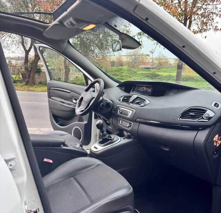 Renault grand scenic