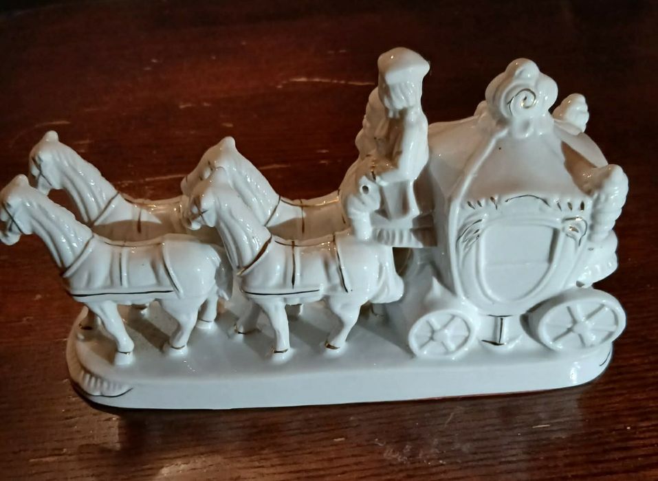 Figurka porcelanowa