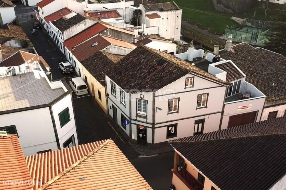 Imóvel Histórico com AL e Espaços Comerciais – Centro Ribeira Grand...