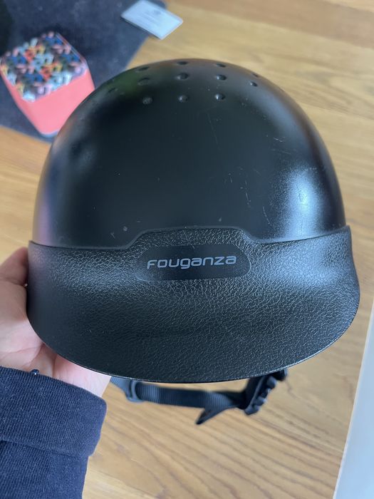 Toczek i spodnie do jazdy konnej