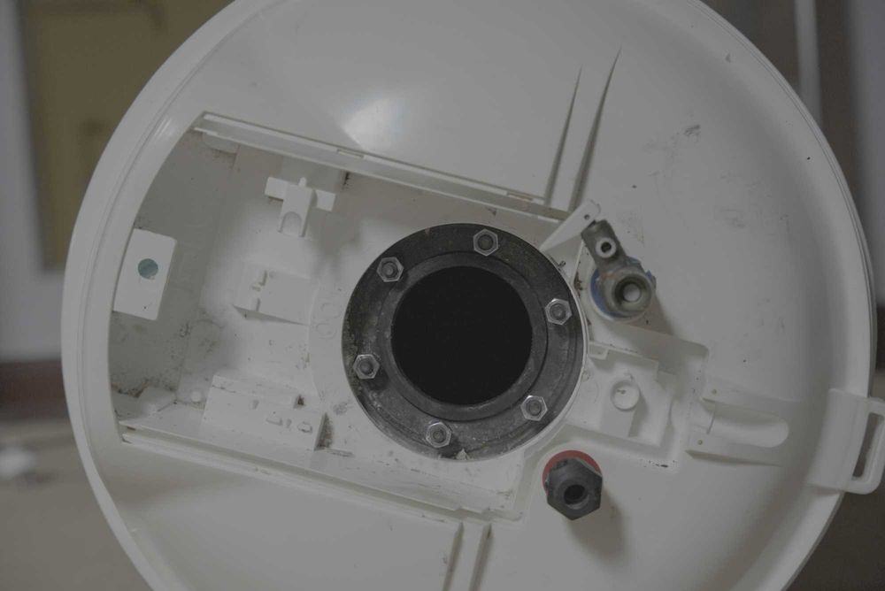 Termoacumulador Edesa 80l para peças ou reparação