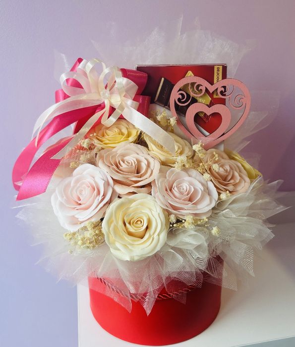 Boxy prezentowe z różami mydlanymi