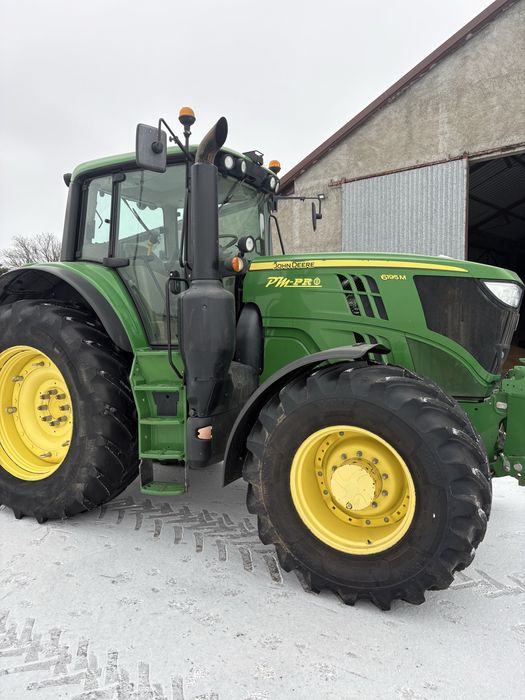 John deere 6195M