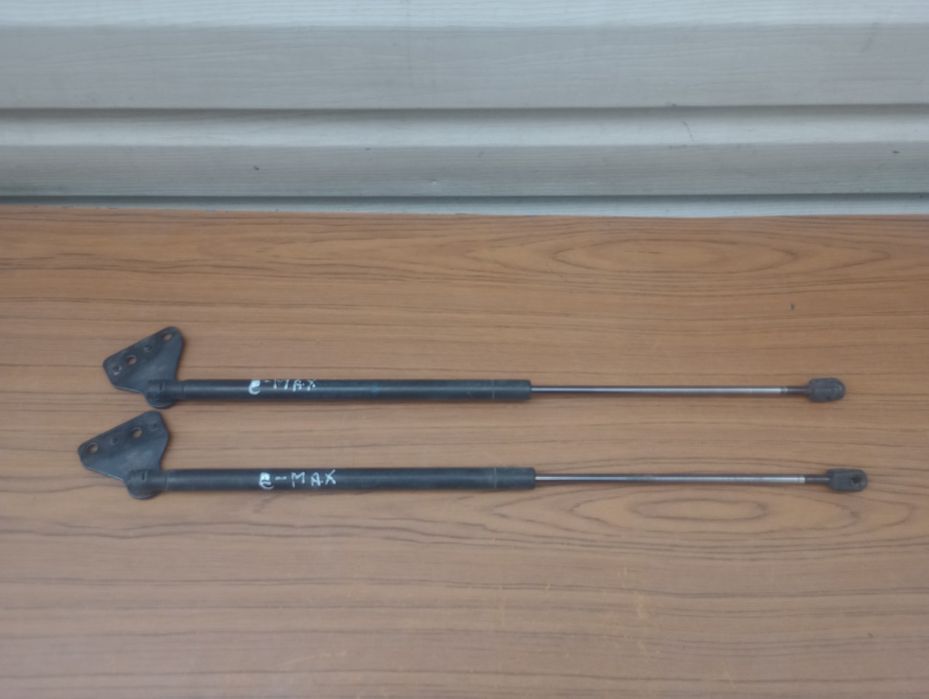 Амортизатори багажника капота Газові упори