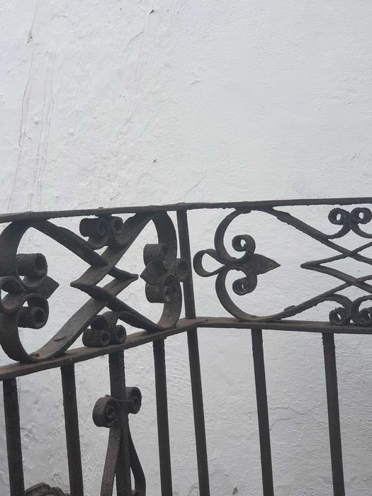 Varanda ferro forjada  Antiga
