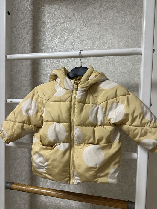 Курточка Zara 92  ( носили з 92-104)весна осінь