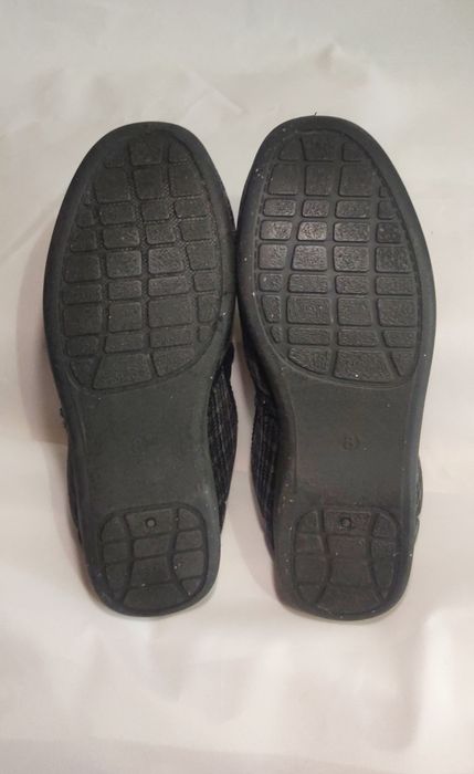 і домашні капці британського бренду The Slipper Company. 41 розмір
