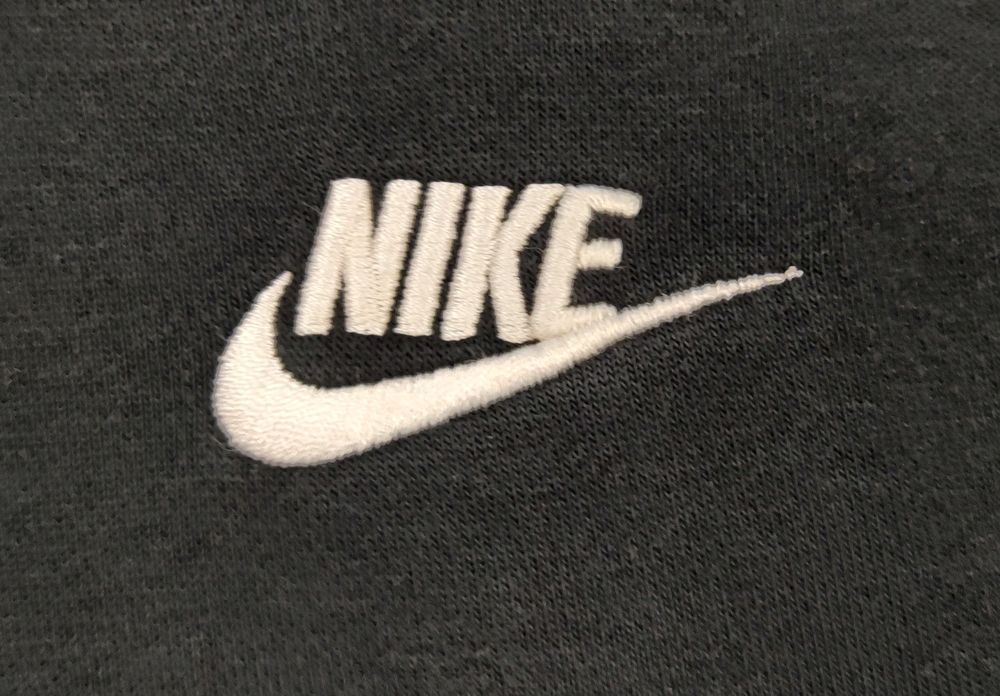 Nike męska bluza z kapturem w rozmiarze M