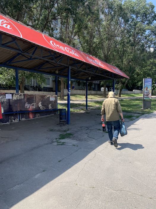 Сдам  свой остановочный павильон на Алексеевке