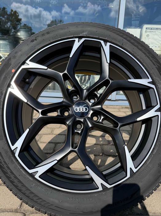 Nowe koła zimowe 18 cali Audi A3 S3 czarno srebrne