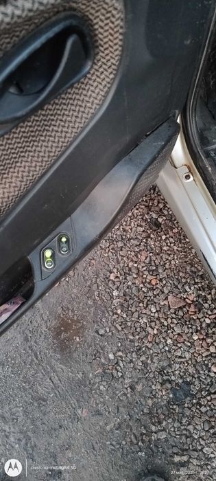 Автомобіль пятнашка