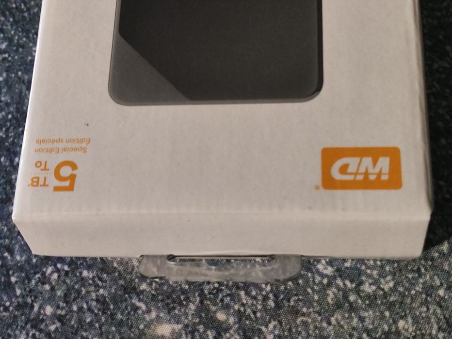 Disco 5 TB  Western Digital SE  absolutamente novo