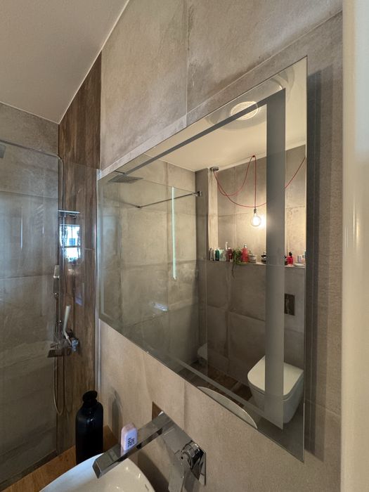 Lustro z podswietleniem 80x60 firmy Ruke