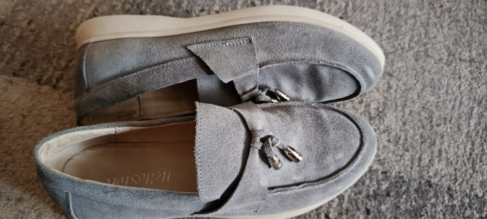 Замшеві лофери бренду HELLOSTORE SHOES. 38 розмір