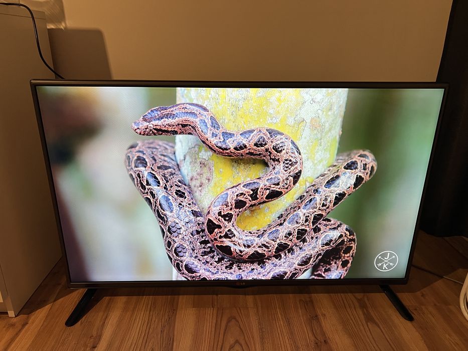 Telewizor LG 42LB5500 42 cale Full HD - sprawny NIE SMART!!!