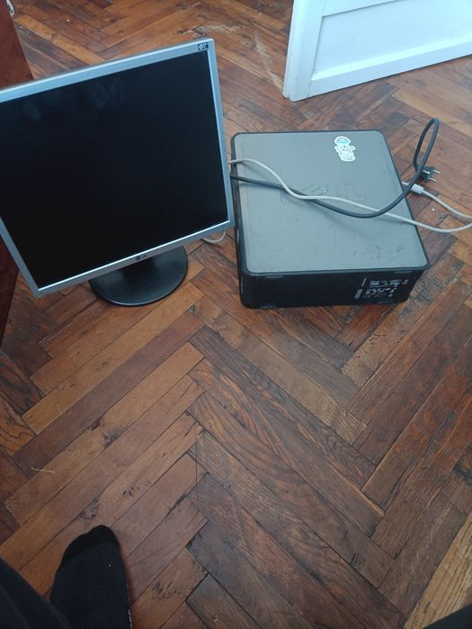 Компютер і Мунітор одним лотом ,не робе блк живлення.