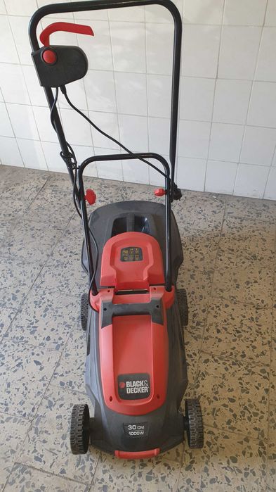 Máquina de cortar relva e apardor, electrica.
