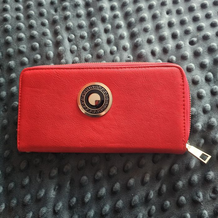Portfel damski czerwony z przegrodkami