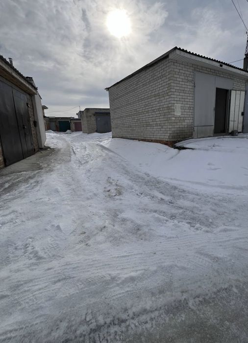 Гараж цегляний продам