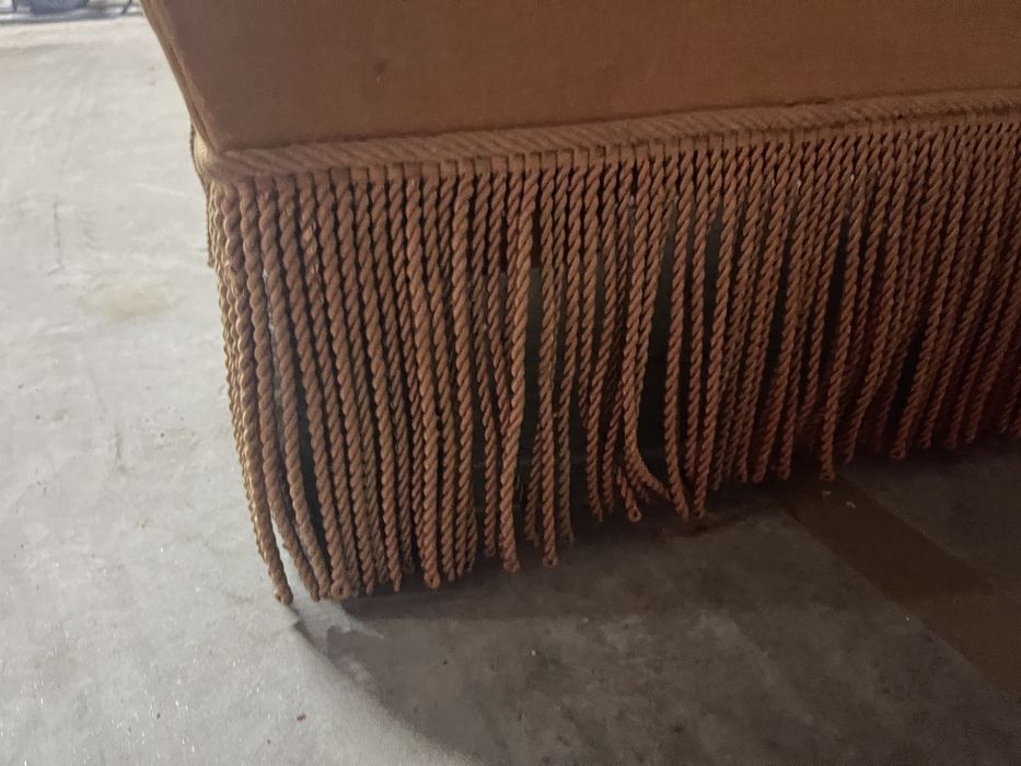 Senhorinha antiga em optimo estado