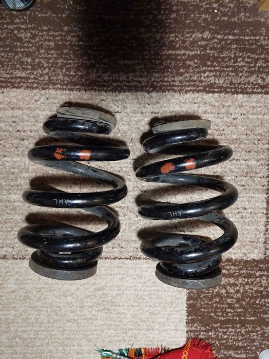 Пружини задні VW Caravelle T6 дизель 2.0 2017 р.