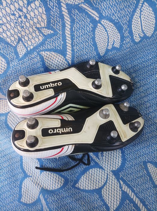 Бутсы футбольные р36.5