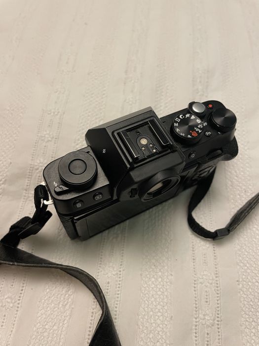 Fujifilm x-t100 (so corpo)