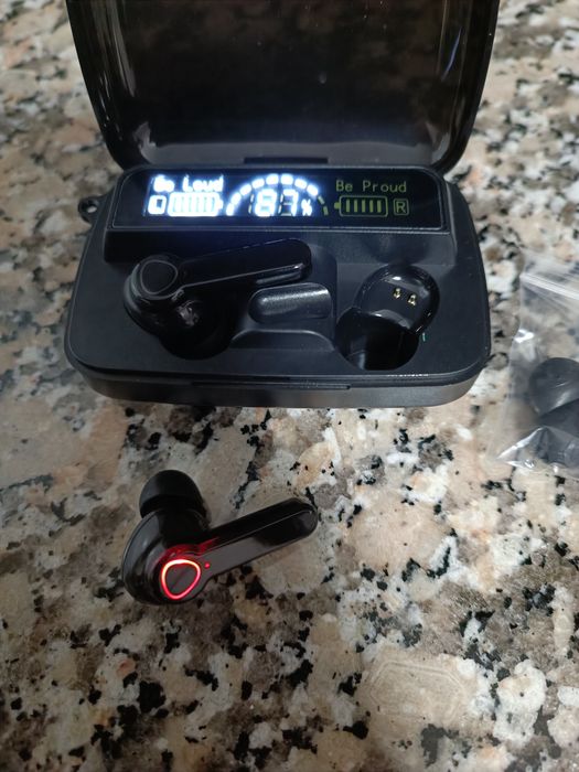 Phones bluetooth Novos com caixa power bank